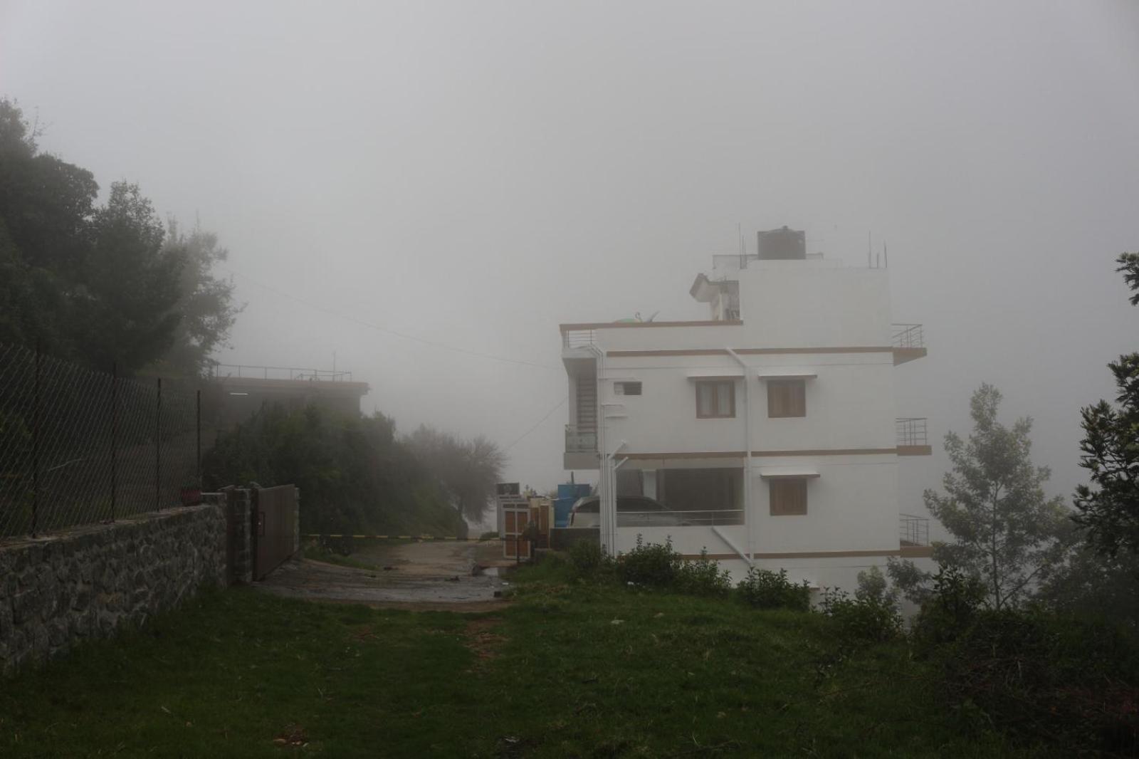 Kasa Luxury Inn Kodaikanal Exteriör bild